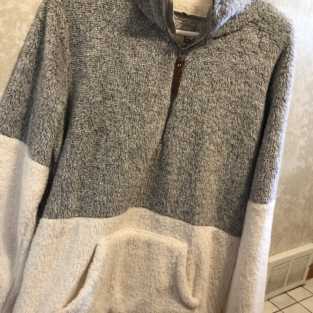 Fleece pullover